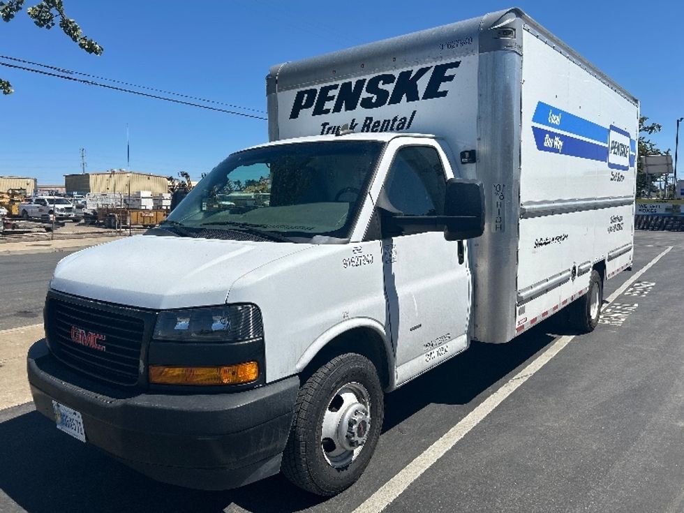 Light Duty Box Truck-Light and Medium Duty Trucks-GMC-2022-Savana G33903-Santa Maria-CA-24,993\n\t\tmiles-$ 46,750 - Image 3