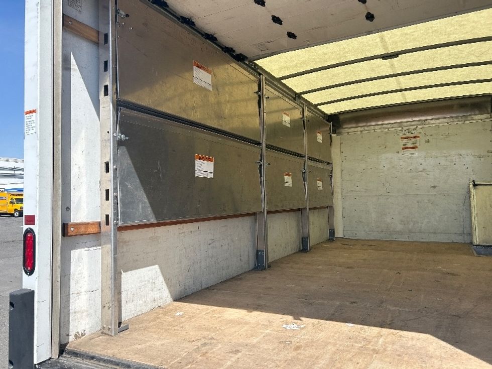 Light Duty Box Truck-Light and Medium Duty Trucks-GMC-2022-Savana G33903-Seattle-WA-50,178\n\t\tmiles-$ 37,250 - Image 11