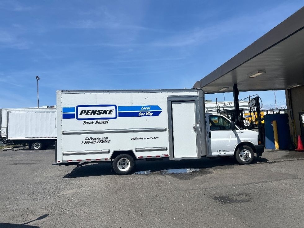 Light Duty Box Truck-Light and Medium Duty Trucks-GMC-2022-Savana G33903-Seattle-WA-50,178\n\t\tmiles-$ 37,250 - Image 15