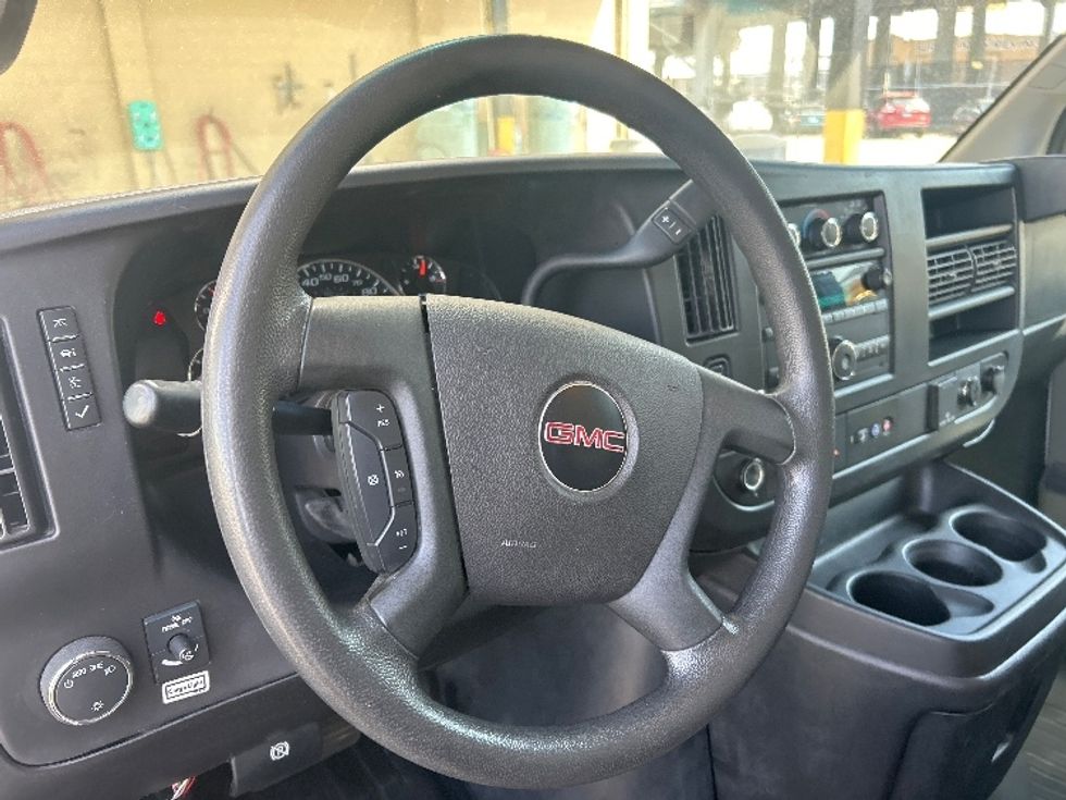 Light Duty Box Truck-Light and Medium Duty Trucks-GMC-2022-Savana G33903-Seattle-WA-50,178\n\t\tmiles-$ 37,250 - Image 17