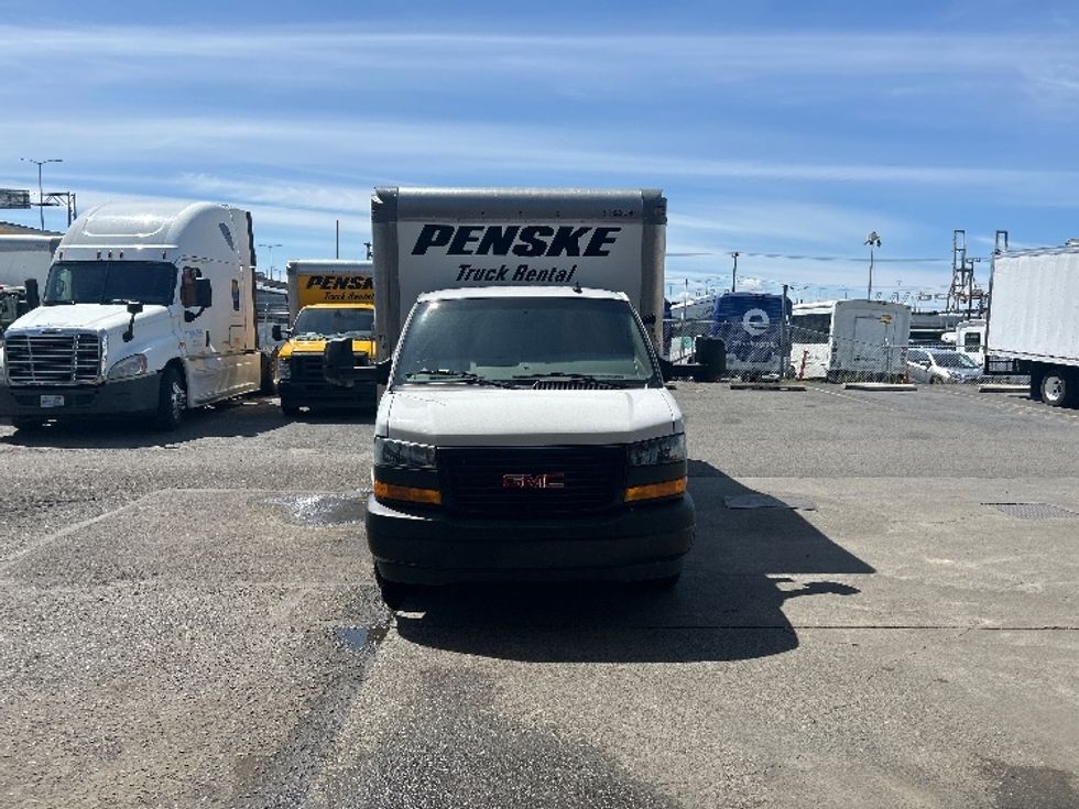 Light Duty Box Truck-Light and Medium Duty Trucks-GMC-2022-Savana G33903-Seattle-WA-50,178\n\t\tmiles-$ 37,250 - Image 2
