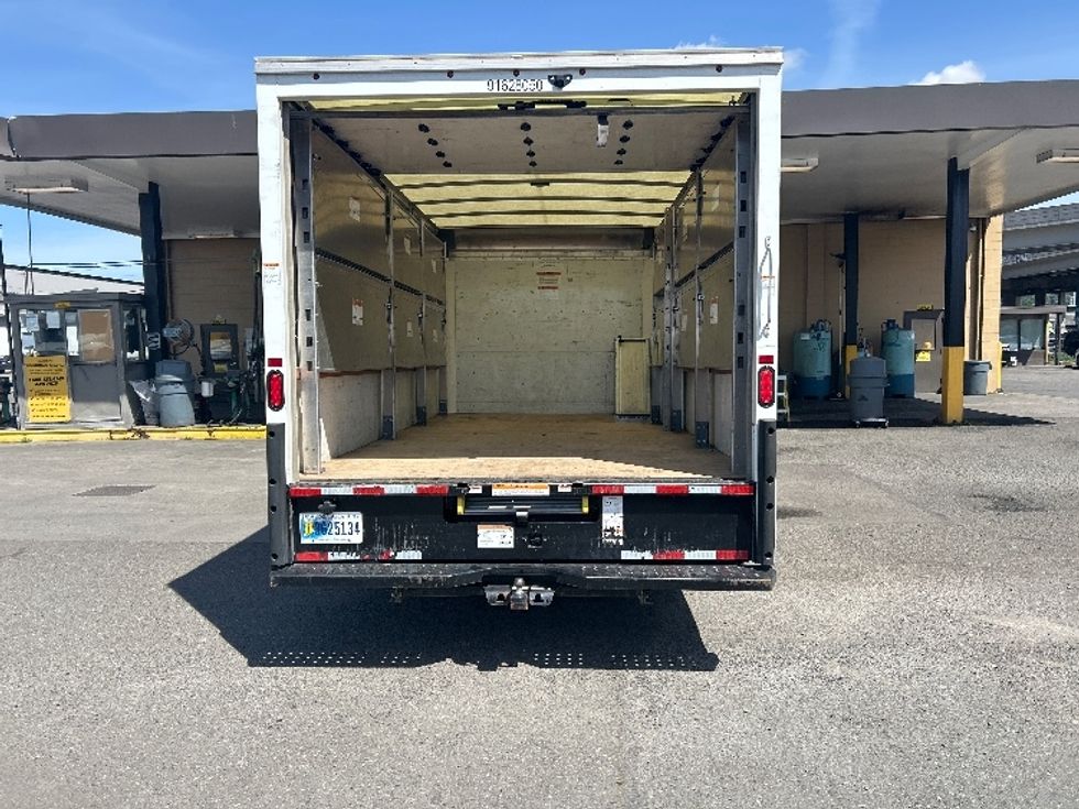 Light Duty Box Truck-Light and Medium Duty Trucks-GMC-2022-Savana G33903-Seattle-WA-50,178\n\t\tmiles-$ 37,250 - Image 9