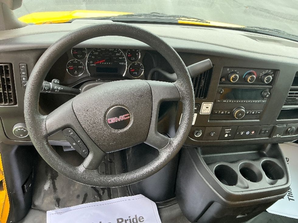 Light Duty Box Truck-Light and Medium Duty Trucks-GMC-2022-Savana G33903-South Bend-IN-66,471\n\t\tmiles-$ 31,250 - Image 18