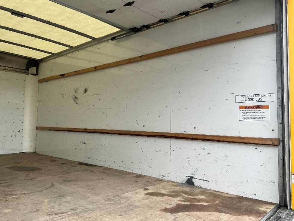 Light Duty Box Truck-Light and Medium Duty Trucks-GMC-2022-Savana G33903-Sparks-NV-100,115\n\t\tmiles-$ 28,000 - Image 12