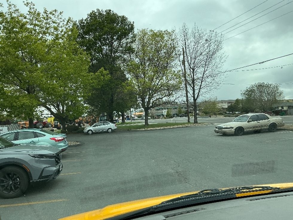 Light Duty Box Truck-Light and Medium Duty Trucks-GMC-2022-Savana G33903-Sparks-NV-100,115\n\t\tmiles-$ 28,000 - Image 18