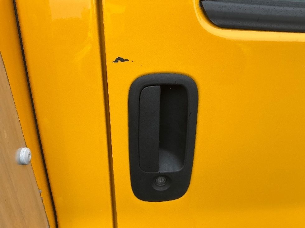 Light Duty Box Truck-Light and Medium Duty Trucks-GMC-2022-Savana G33903-Sparks-NV-100,115\n\t\tmiles-$ 28,000 - Image 27