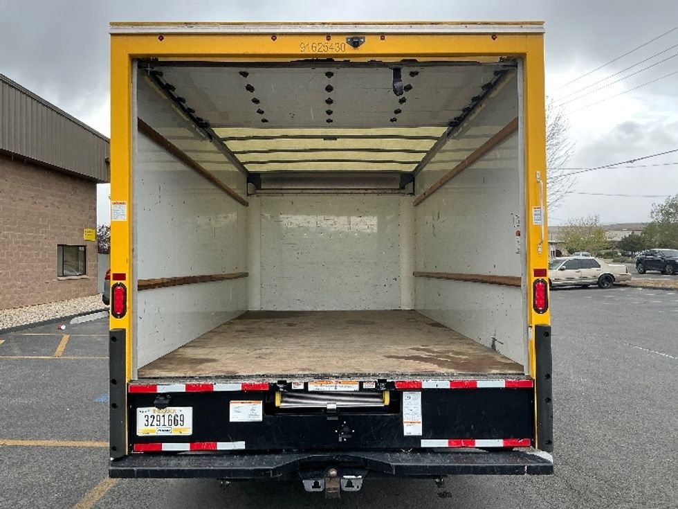 Light Duty Box Truck-Light and Medium Duty Trucks-GMC-2022-Savana G33903-Sparks-NV-100,115\n\t\tmiles-$ 28,000 - Image 9