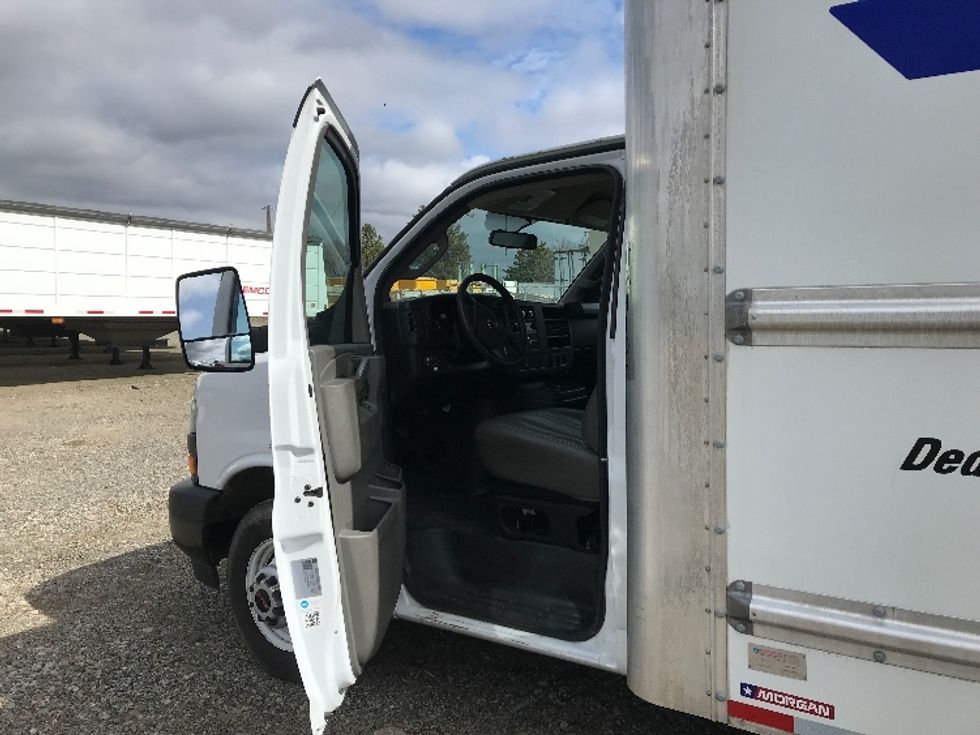 Light Duty Box Truck-Light and Medium Duty Trucks-GMC-2022-Savana G33903-Spokane Valley-WA-28,467\n\t\tmiles-$ 47,500 - Image 16