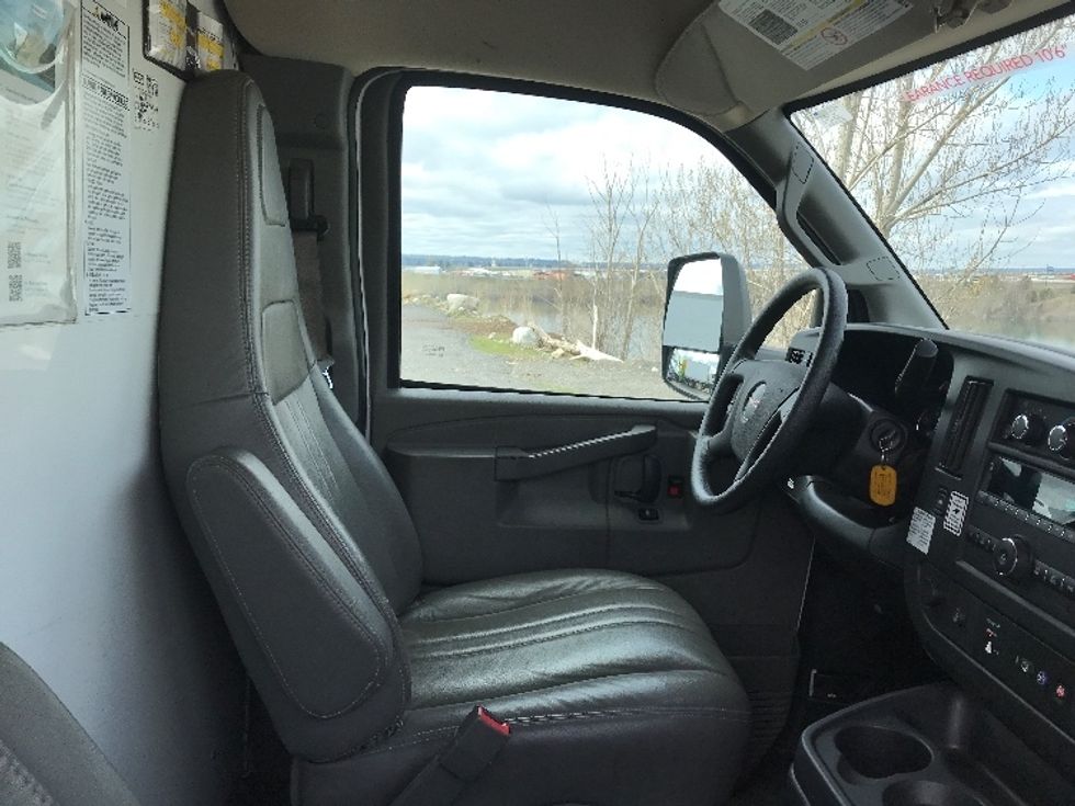 Light Duty Box Truck-Light and Medium Duty Trucks-GMC-2022-Savana G33903-Spokane Valley-WA-28,467\n\t\tmiles-$ 47,500 - Image 22