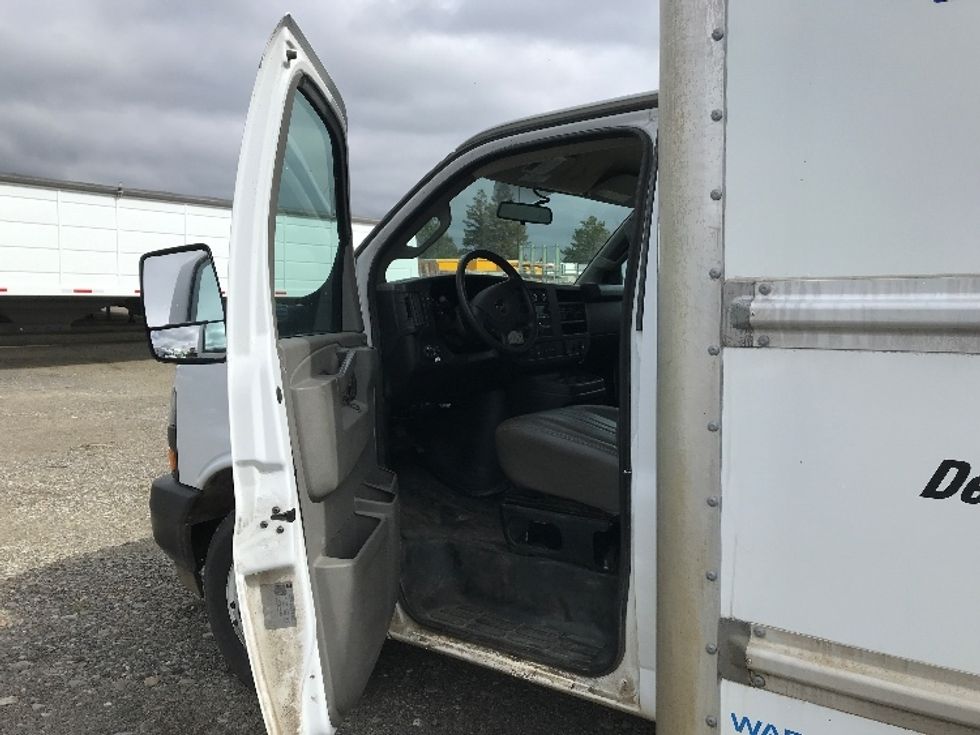 Light Duty Box Truck-Light and Medium Duty Trucks-GMC-2022-Savana G33903-Spokane Valley-WA-29,626\n\t\tmiles-$ 47,250 - Image 16