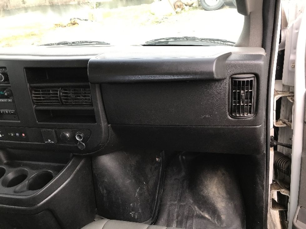 Light Duty Box Truck-Light and Medium Duty Trucks-GMC-2022-Savana G33903-Spokane Valley-WA-29,626\n\t\tmiles-$ 47,250 - Image 21