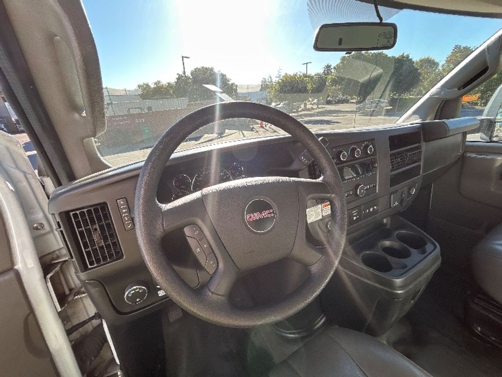 Light Duty Box Truck-Light and Medium Duty Trucks-GMC-2022-Savana G33903-Spokane Valley-WA-38,228\n\t\tmiles-$ 41,500 - Image 17
