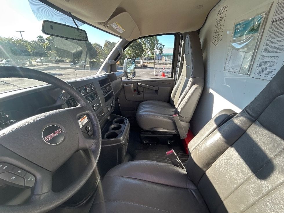 Light Duty Box Truck-Light and Medium Duty Trucks-GMC-2022-Savana G33903-Spokane Valley-WA-38,228\n\t\tmiles-$ 41,500 - Image 19