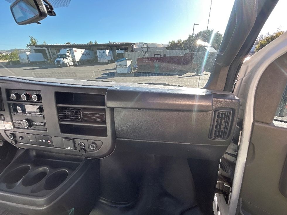 Light Duty Box Truck-Light and Medium Duty Trucks-GMC-2022-Savana G33903-Spokane Valley-WA-38,228\n\t\tmiles-$ 41,500 - Image 21