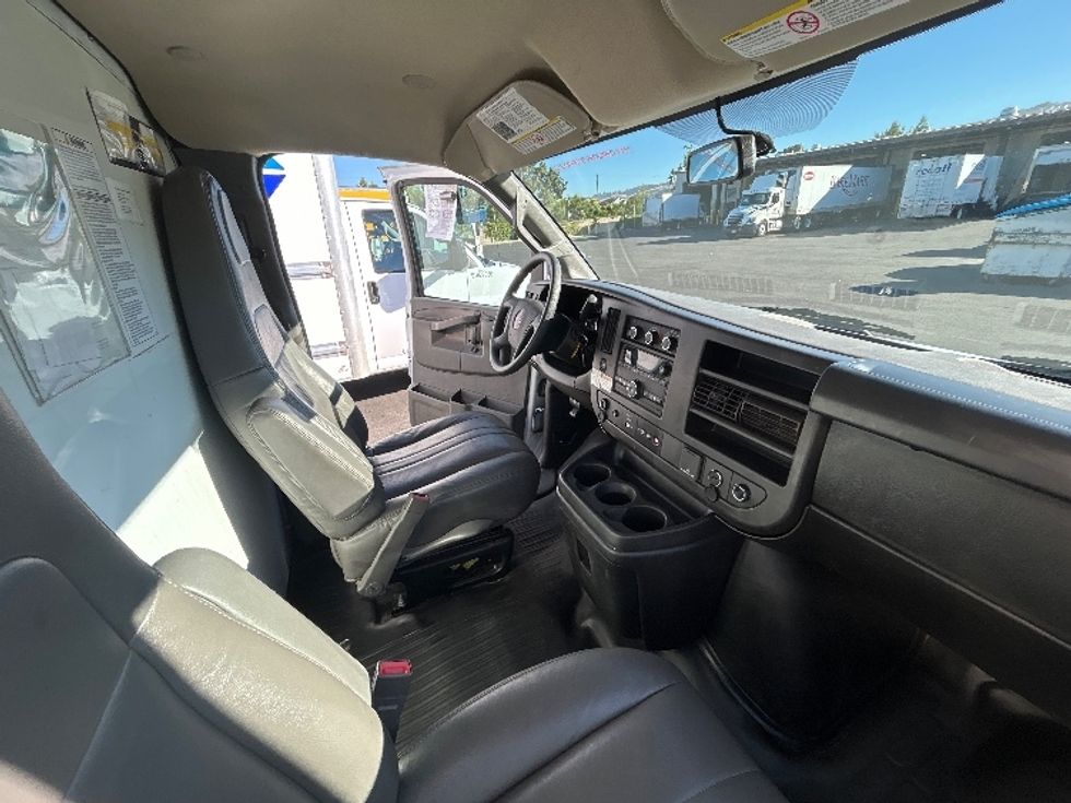 Light Duty Box Truck-Light and Medium Duty Trucks-GMC-2022-Savana G33903-Spokane Valley-WA-38,228\n\t\tmiles-$ 41,500 - Image 22