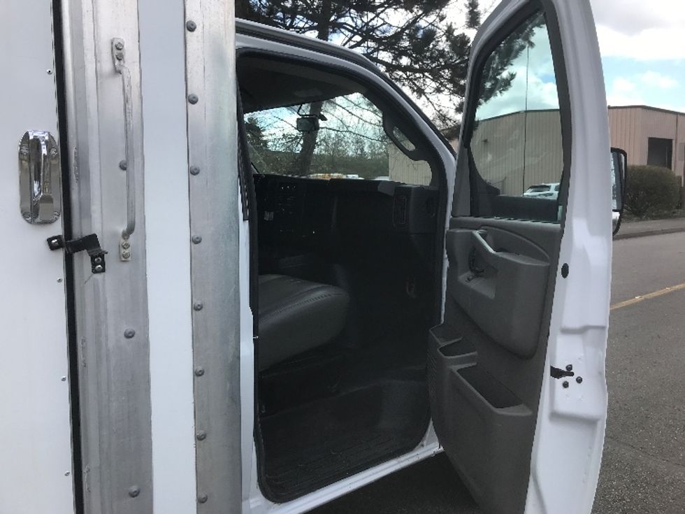 Light Duty Box Truck-Light and Medium Duty Trucks-GMC-2022-Savana G33903-Spokane Valley-WA-5,382\n\t\tmiles-$ 59,000 - Image 20