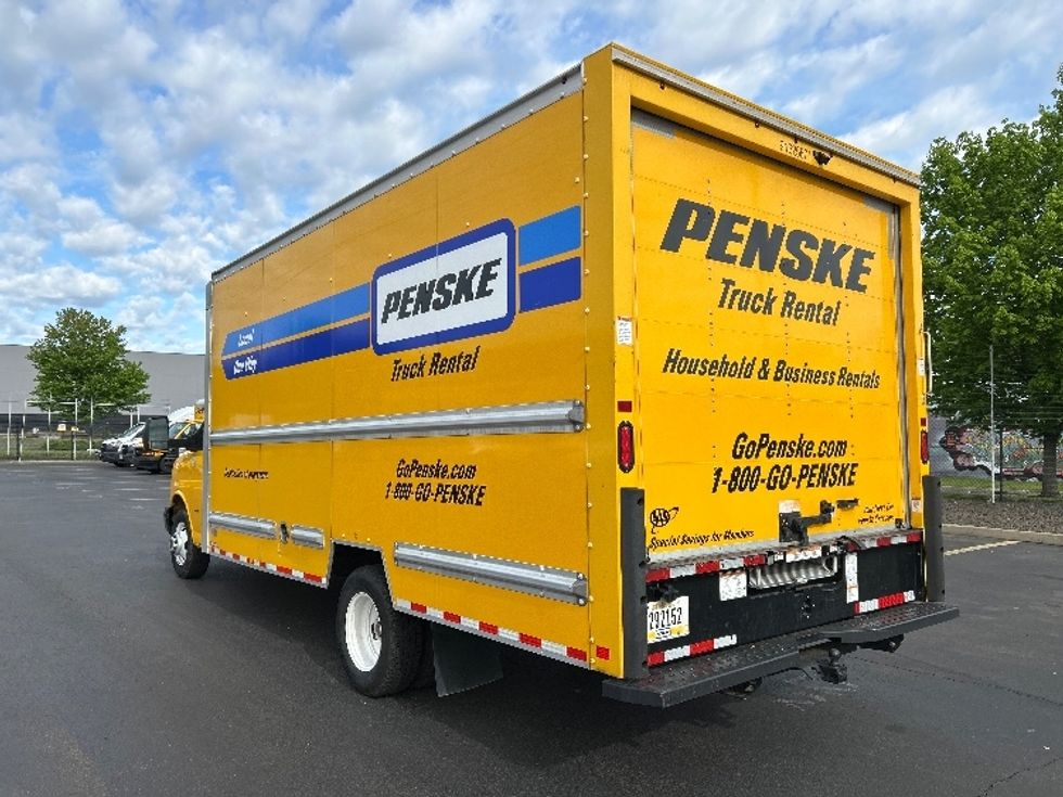 Light Duty Box Truck-Light and Medium Duty Trucks-GMC-2022-Savana G33903-Springfield-MA-103,831\n\t\tmiles-$ 25,500 - Image 6