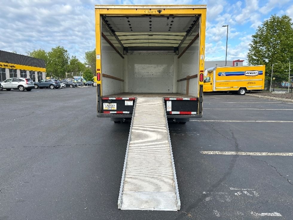 Light Duty Box Truck-Light and Medium Duty Trucks-GMC-2022-Savana G33903-Springfield-MA-103,831\n\t\tmiles-$ 25,500 - Image 9