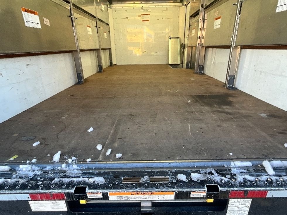Light Duty Box Truck-Light and Medium Duty Trucks-GMC-2022-Savana G33903-Sterling-VA-29,855\n\t\tmiles-$ 47,250 - Image 10