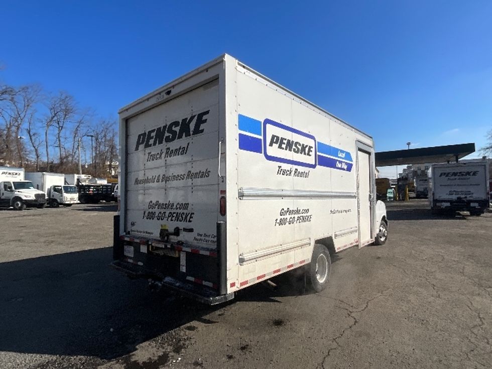 Light Duty Box Truck-Light and Medium Duty Trucks-GMC-2022-Savana G33903-Sterling-VA-29,855\n\t\tmiles-$ 47,250 - Image 13