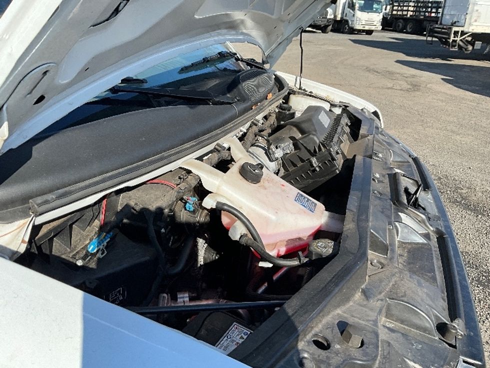 Light Duty Box Truck-Light and Medium Duty Trucks-GMC-2022-Savana G33903-Sterling-VA-29,855\n\t\tmiles-$ 47,250 - Image 23