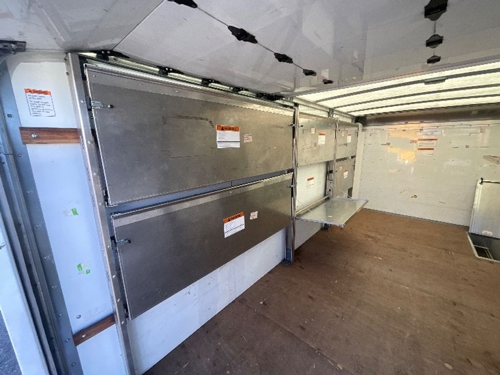 Light Duty Box Truck-Light and Medium Duty Trucks-GMC-2022-Savana G33903-Sterling-VA-29,855\n\t\tmiles-$ 47,250 - Image 26