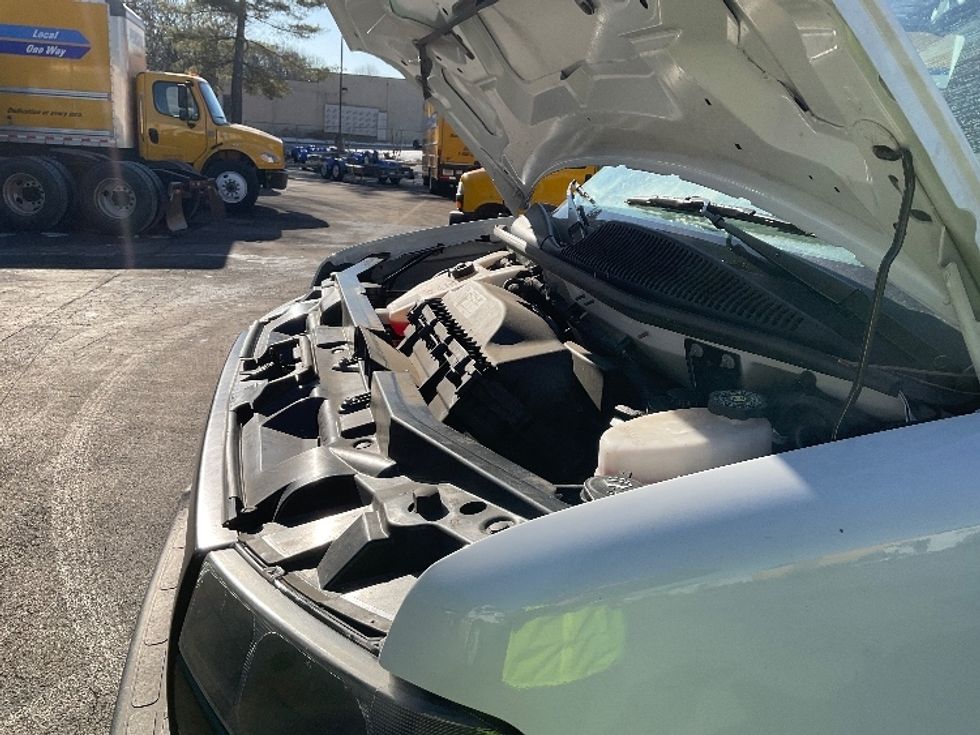 Light Duty Box Truck-Light and Medium Duty Trucks-GMC-2022-Savana G33903-Sterling-VA-33,360\n\t\tmiles-$ 46,750 - Image 22