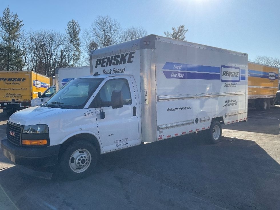 2022 Gmc Savana 3500 Cutaway photo 3