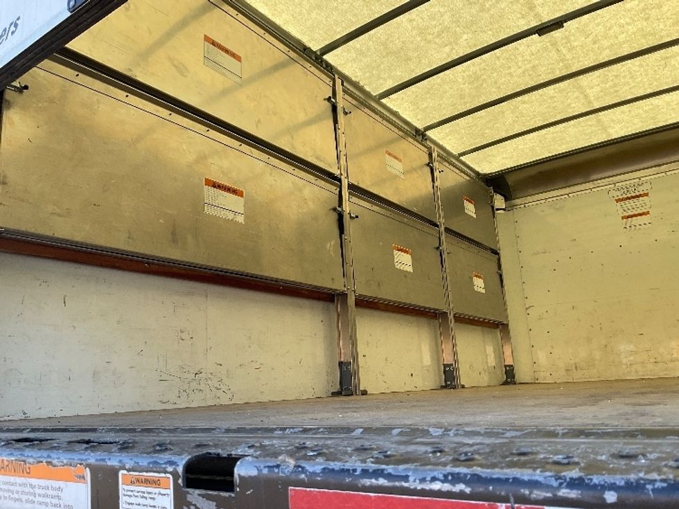 Light Duty Box Truck-Light and Medium Duty Trucks-GMC-2022-Savana G33903-Sterling-VA-33,360\n\t\tmiles-$ 46,750 - Image 9