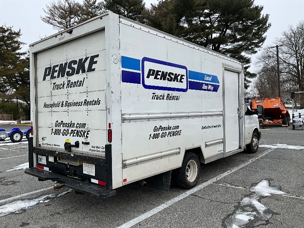 Light Duty Box Truck-Light and Medium Duty Trucks-GMC-2022-Savana G33903-Sterling-VA-41,785\n\t\tmiles-$ 45,750 - Image 12