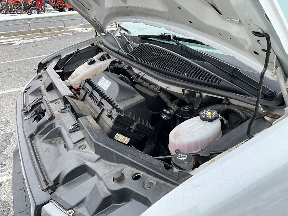 Light Duty Box Truck-Light and Medium Duty Trucks-GMC-2022-Savana G33903-Sterling-VA-41,785\n\t\tmiles-$ 45,750 - Image 23