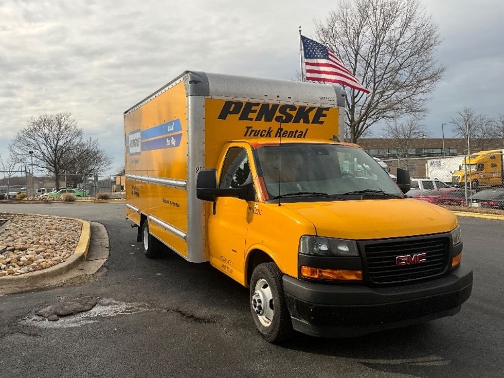 Light Duty Box Truck-Light and Medium Duty Trucks-GMC-2022-Savana G33903-Sterling-VA-91,742\n\t\tmiles-$ 29,500 - Image 1