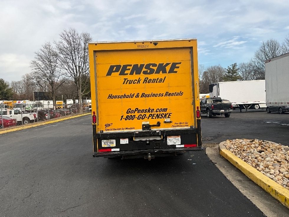 Light Duty Box Truck-Light and Medium Duty Trucks-GMC-2022-Savana G33903-Sterling-VA-91,742\n\t\tmiles-$ 29,500 - Image 7