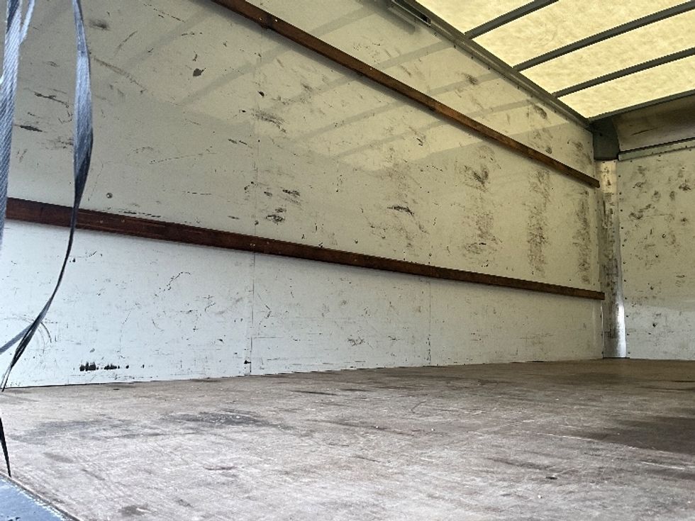 Light Duty Box Truck-Light and Medium Duty Trucks-GMC-2022-Savana G33903-Sterling-VA-91,742\n\t\tmiles-$ 29,500 - Image 9