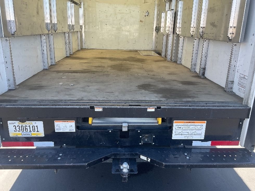 Light Duty Box Truck-Light and Medium Duty Trucks-GMC-2022-Savana G33903-Stockton-CA-31,507\n\t\tmiles-$ 56,500 - Image 10