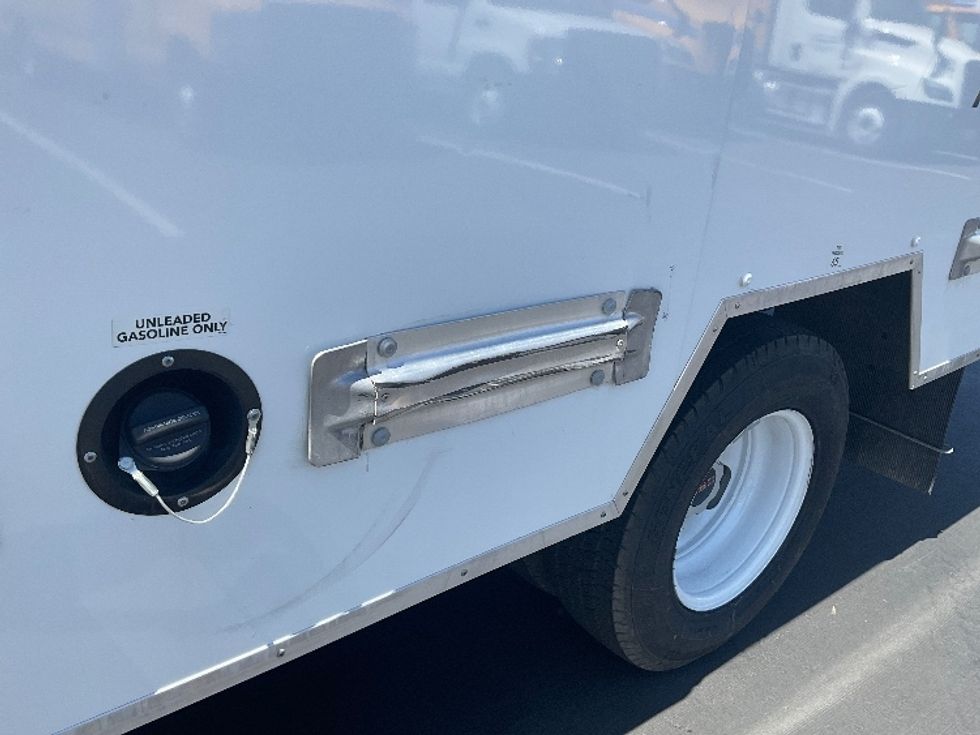 Light Duty Box Truck-Light and Medium Duty Trucks-GMC-2022-Savana G33903-Stockton-CA-31,507\n\t\tmiles-$ 56,500 - Image 25