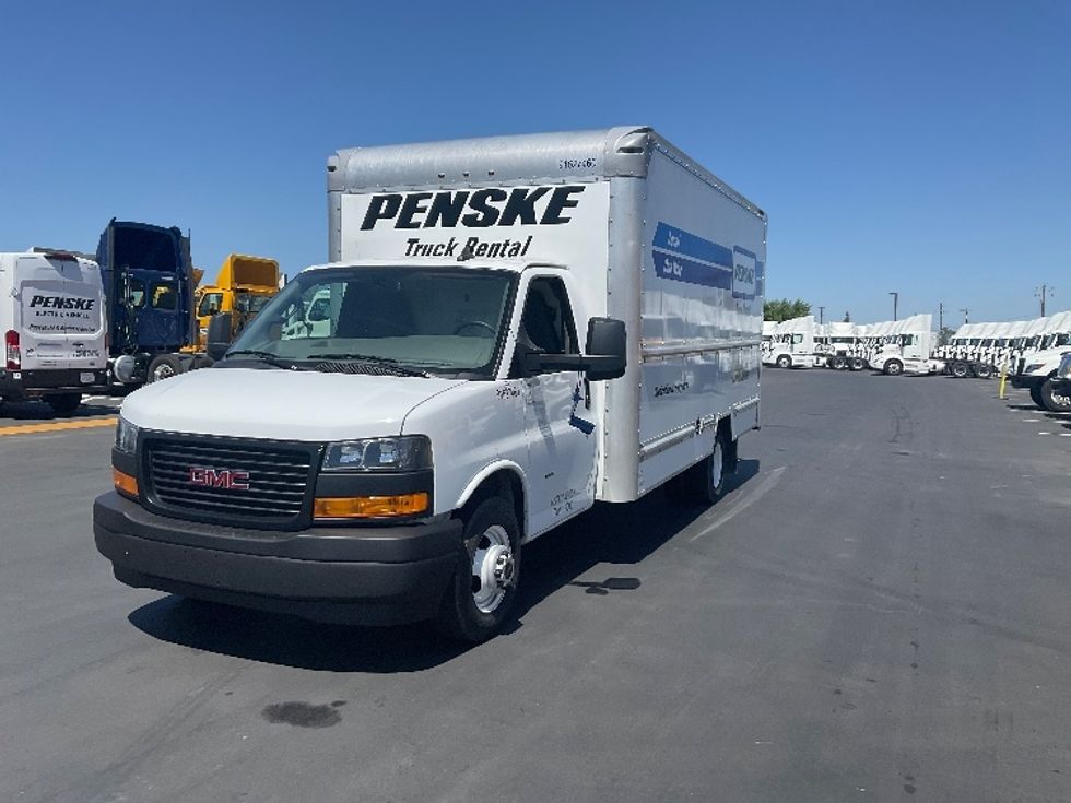 Light Duty Box Truck-Light and Medium Duty Trucks-GMC-2022-Savana G33903-Stockton-CA-31,507\n\t\tmiles-$ 56,500 - Image 3
