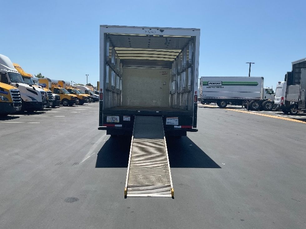Light Duty Box Truck-Light and Medium Duty Trucks-GMC-2022-Savana G33903-Stockton-CA-31,507\n\t\tmiles-$ 56,500 - Image 9