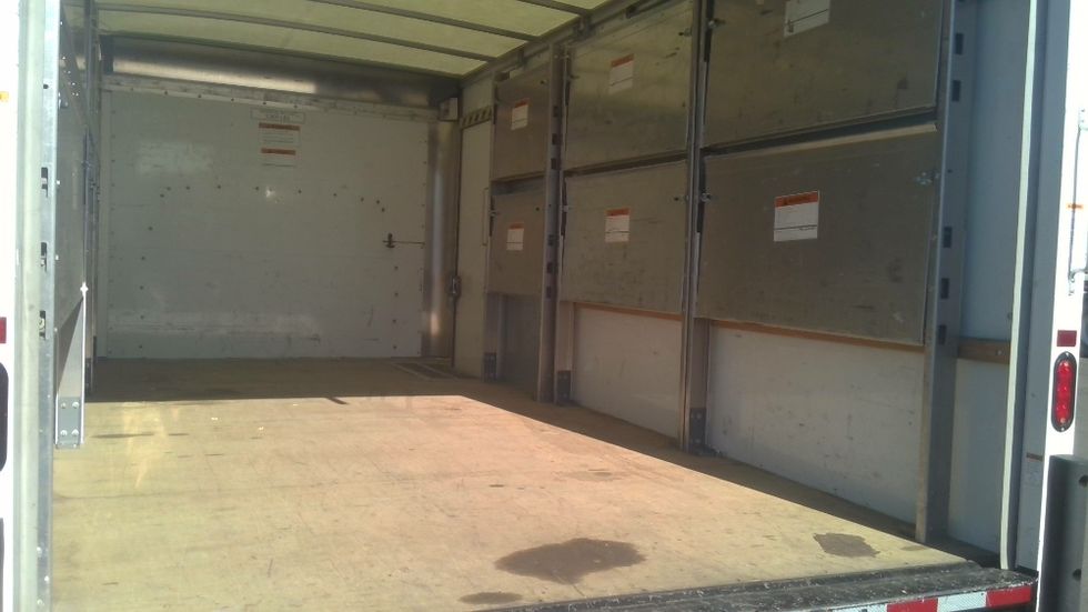 Light Duty Box Truck-Light and Medium Duty Trucks-GMC-2022-Savana G33903-Stockton-CA-37,595\n\t\tmiles-$ 41,500 - Image 11