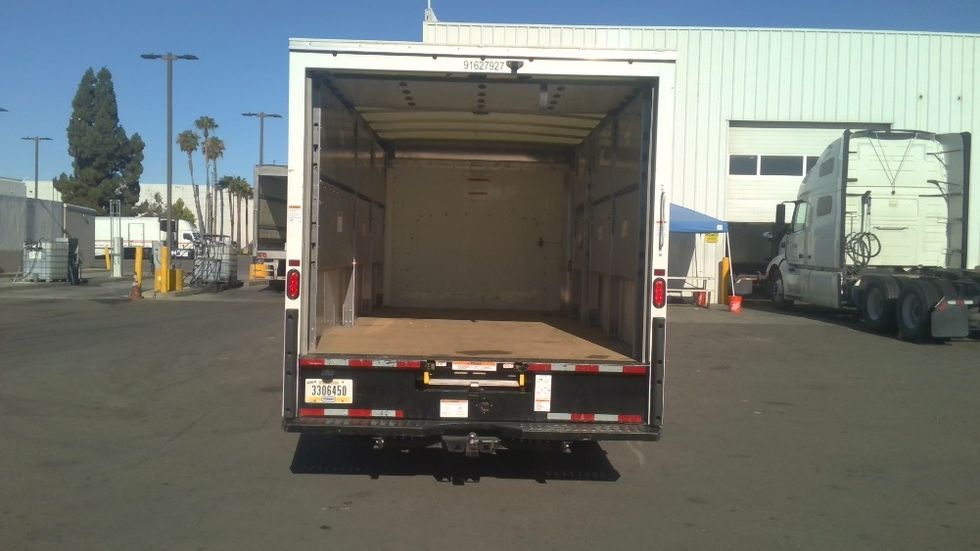 Light Duty Box Truck-Light and Medium Duty Trucks-GMC-2022-Savana G33903-Stockton-CA-37,595\n\t\tmiles-$ 41,500 - Image 8