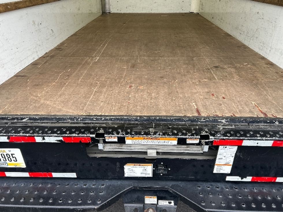 Light Duty Box Truck-Light and Medium Duty Trucks-GMC-2022-Savana G33903-Stockton-CA-88,785\n\t\tmiles-$ 32,500 - Image 10