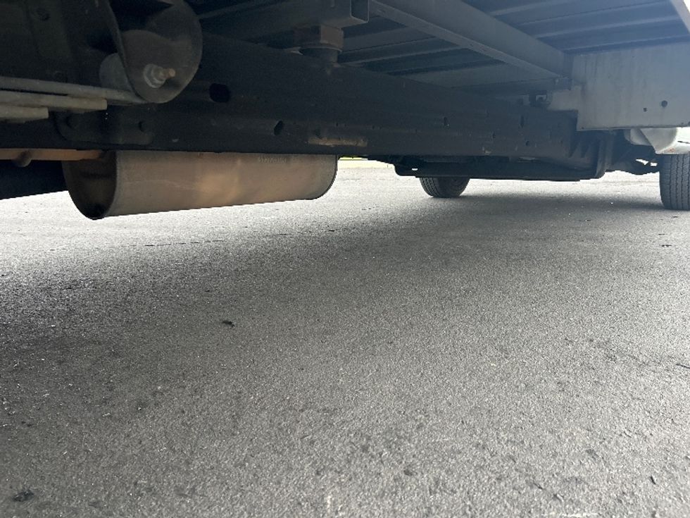 Light Duty Box Truck-Light and Medium Duty Trucks-GMC-2022-Savana G33903-Stockton-CA-88,785\n\t\tmiles-$ 32,500 - Image 15