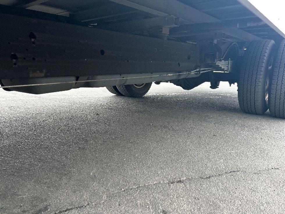 Light Duty Box Truck-Light and Medium Duty Trucks-GMC-2022-Savana G33903-Stockton-CA-88,785\n\t\tmiles-$ 32,500 - Image 5