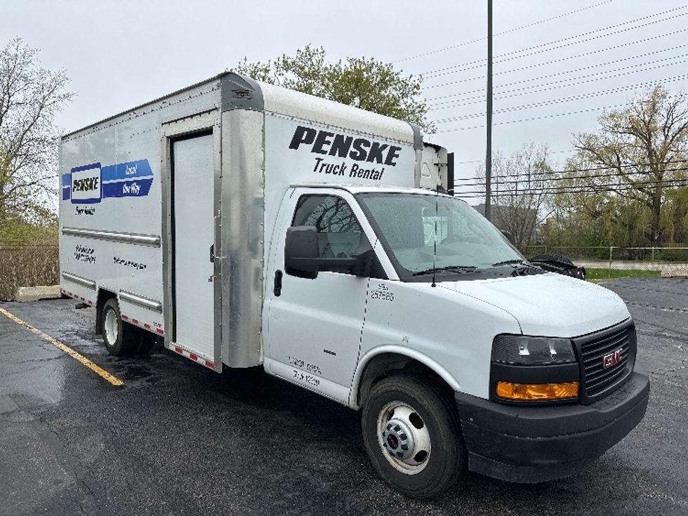 Light Duty Box Truck-Light and Medium Duty Trucks-GMC-2022-Savana G33903-Sturtevant-WI-34,158\n\t\tmiles-$ 43,000 - Image 1