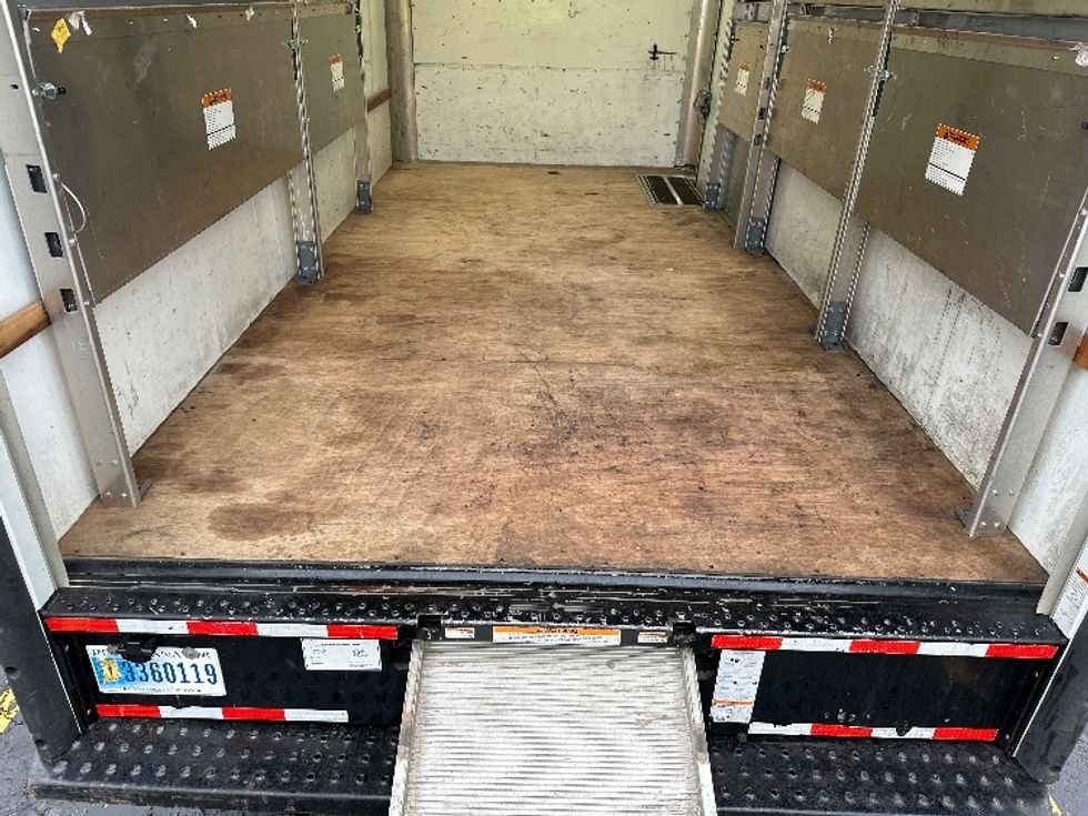 Light Duty Box Truck-Light and Medium Duty Trucks-GMC-2022-Savana G33903-Sturtevant-WI-34,158\n\t\tmiles-$ 43,000 - Image 10