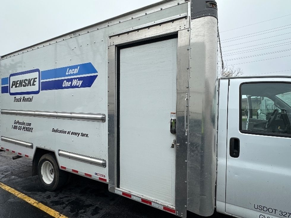 Light Duty Box Truck-Light and Medium Duty Trucks-GMC-2022-Savana G33903-Sturtevant-WI-34,158\n\t\tmiles-$ 43,000 - Image 26