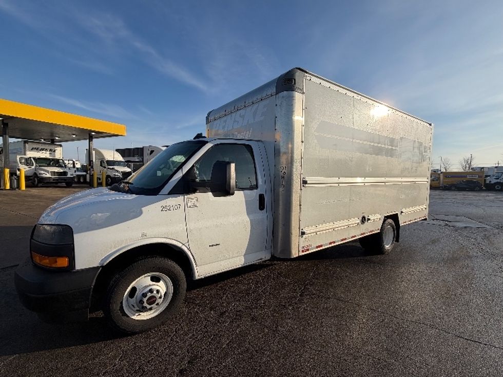 Light Duty Box Truck-Light and Medium Duty Trucks-GMC-2022-Savana G33903-Sturtevant-WI-36,685\n\t\tmiles-$ 42,750 - Image 1