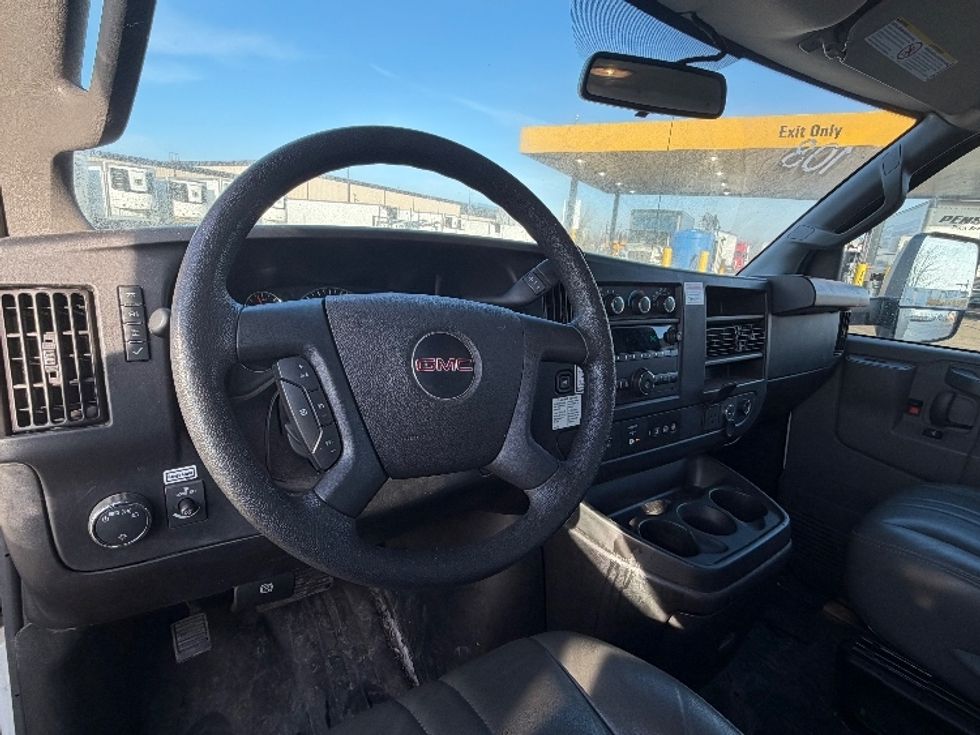 Light Duty Box Truck-Light and Medium Duty Trucks-GMC-2022-Savana G33903-Sturtevant-WI-36,685\n\t\tmiles-$ 42,750 - Image 12