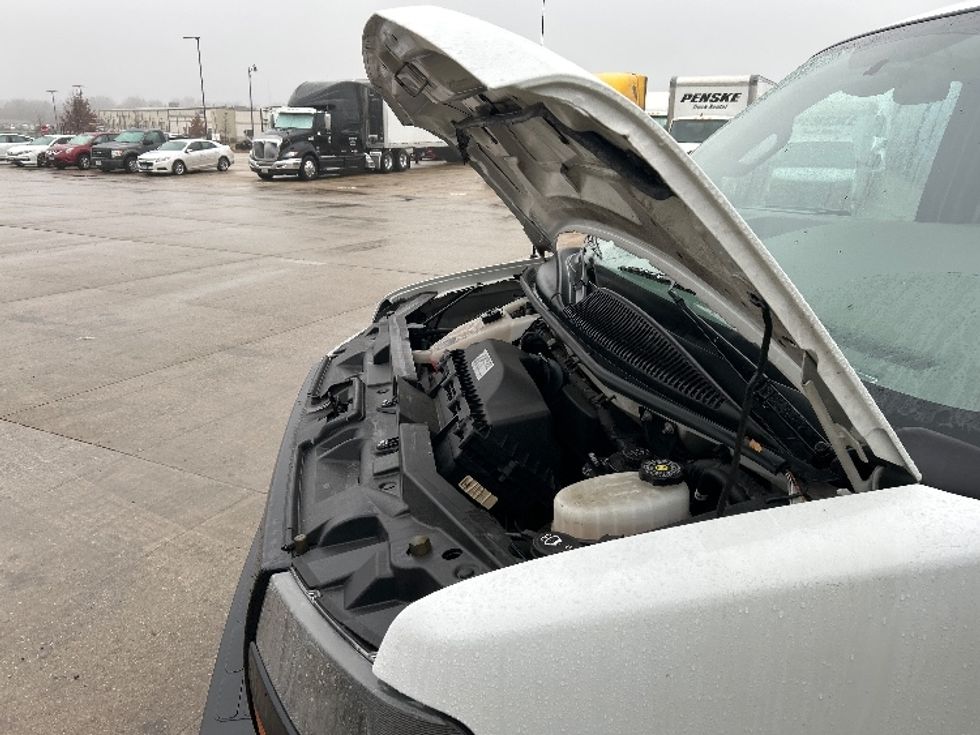 Light Duty Box Truck-Light and Medium Duty Trucks-GMC-2022-Savana G33903-Sturtevant-WI-36,685\n\t\tmiles-$ 42,750 - Image 18