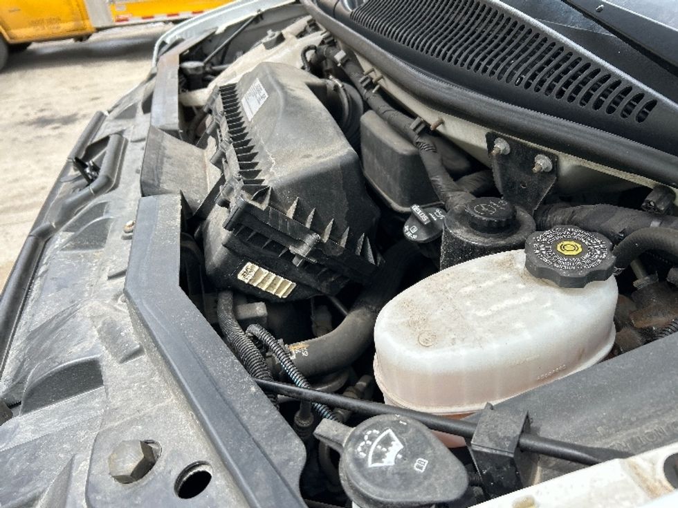 Light Duty Box Truck-Light and Medium Duty Trucks-GMC-2022-Savana G33903-Sturtevant-WI-41,839\n\t\tmiles-$ 43,000 - Image 24